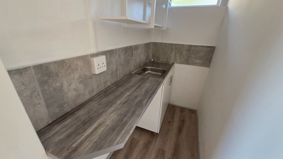 5 Bedroom Property for Sale in Dana Bay Western Cape